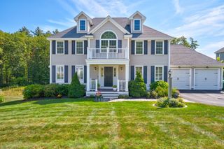 5 Mcintosh Ln, Littleton, MA 01460