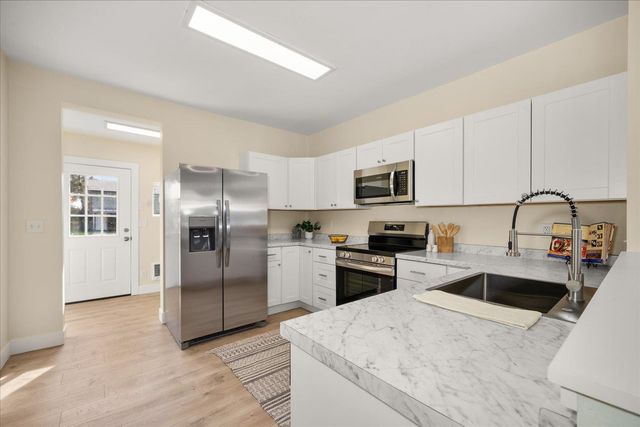 405 W 2nd St, Sprague, WA 99032