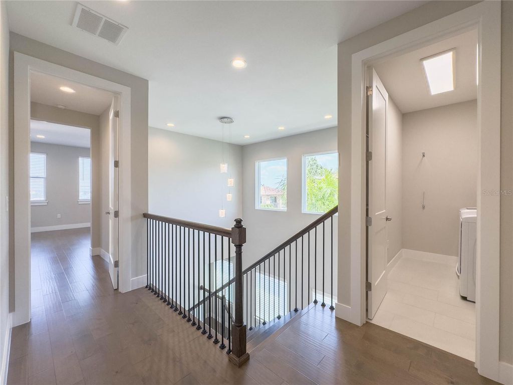 Image 24 of property listing at 16210 RAVENNA COURT, Montverde, FL 34756