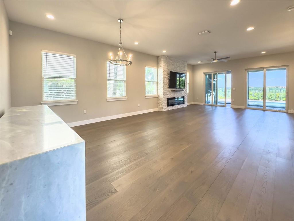 Image 10 of property listing at 16210 RAVENNA COURT, Montverde, FL 34756