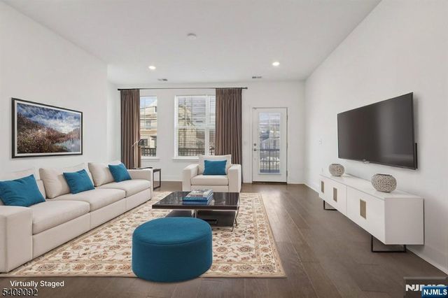 379 Main, Little Falls, NJ 07424