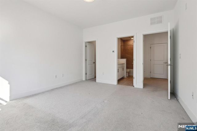 379 Main, Little Falls, NJ 07424