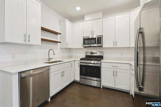 379 Main, Little Falls, NJ 07424