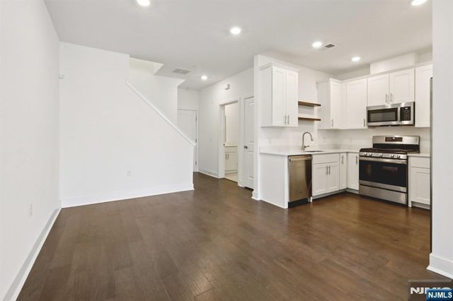 379 Main, Little Falls, NJ 07424