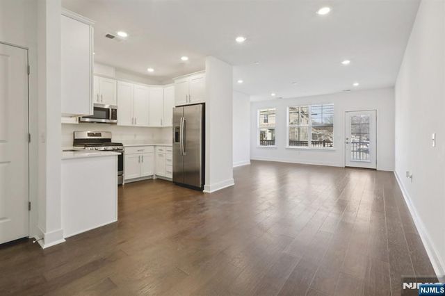 379 Main, Little Falls, NJ 07424