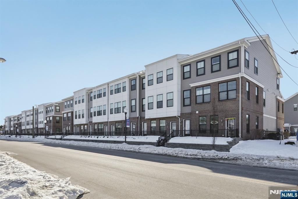 379 Main, Little Falls, NJ 07424