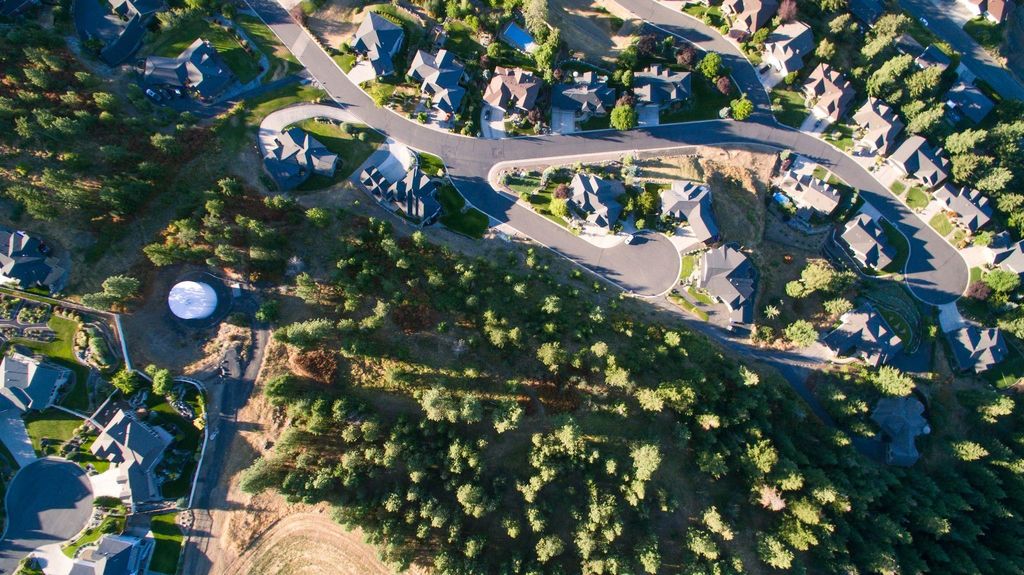 1525 W Carl J Ln, Spokane, WA 99218 photo 14