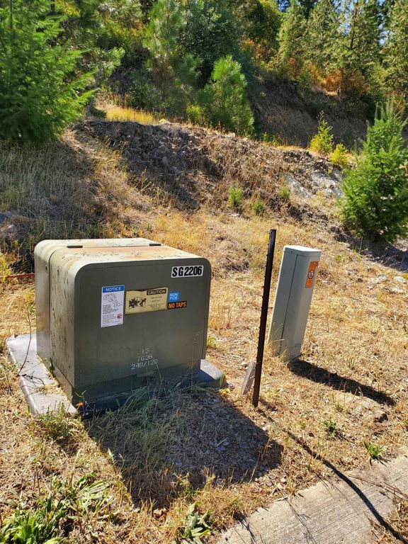 1525 W Carl J Ln, Spokane, WA 99218 photo 4