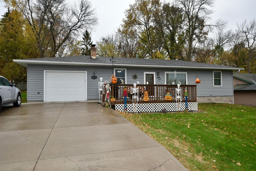 235 11th Street NW, Milaca, MN 56353 — photo 3