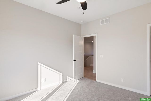 20944 Ellison Avenue, Elkhorn, NE 68022