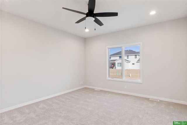 20944 Ellison Avenue, Elkhorn, NE 68022