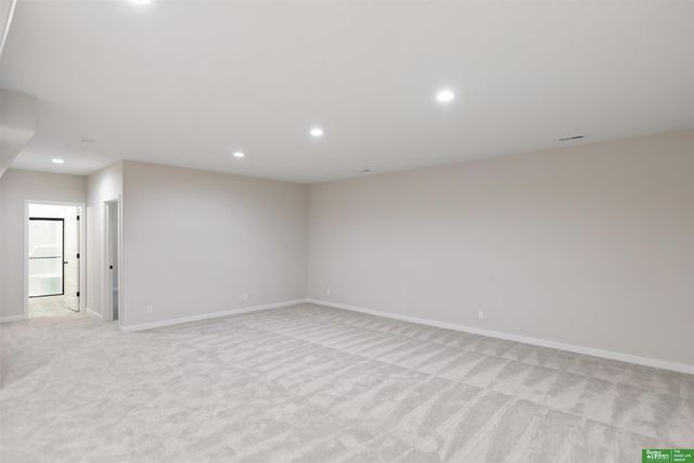 20944 Ellison Avenue, Elkhorn, NE 68022