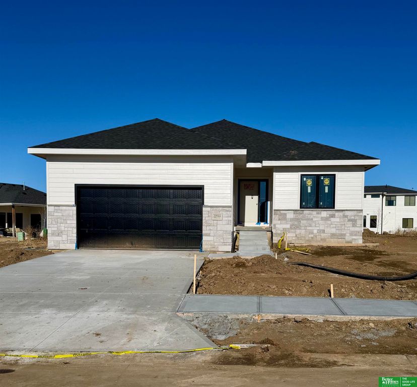 20944 Ellison Avenue, Elkhorn, NE 68022
