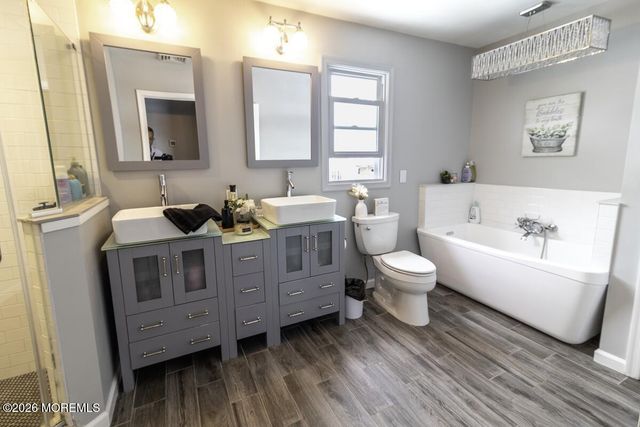 866 Sterling Avenue, Brick, NJ 08723