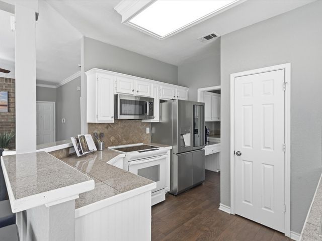 2011 Woven Trail, Lewisville, TX 75067