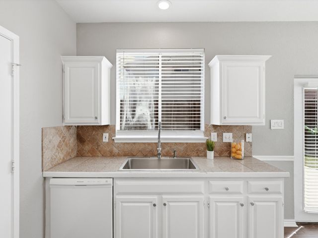 2011 Woven Trail, Lewisville, TX 75067