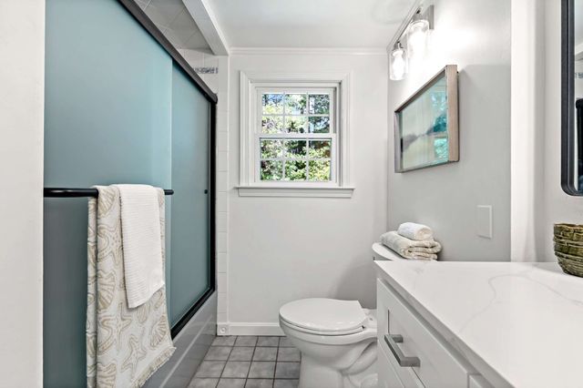 34 Surrey Dr, Plymouth, MA 02360