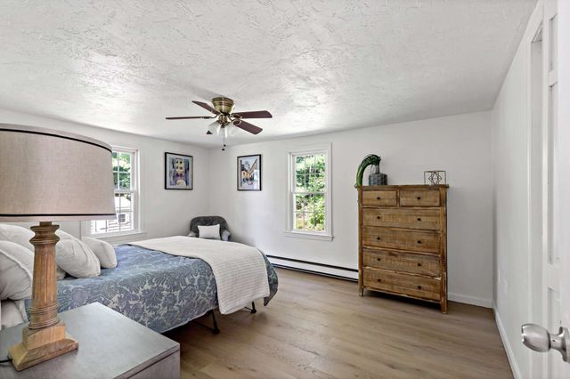 34 Surrey Dr, Plymouth, MA 02360