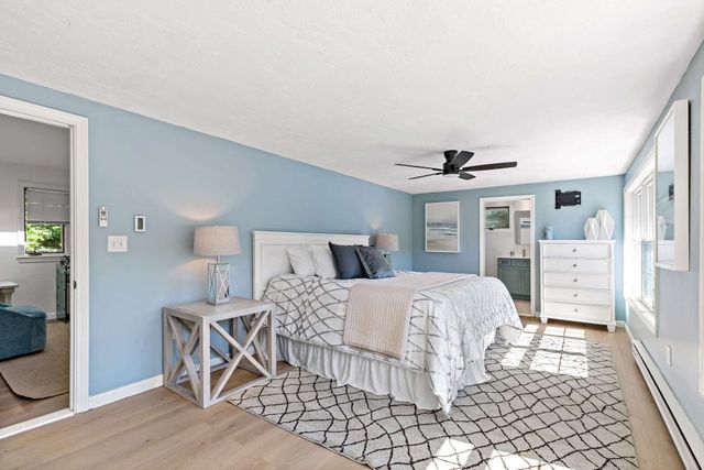 34 Surrey Dr, Plymouth, MA 02360