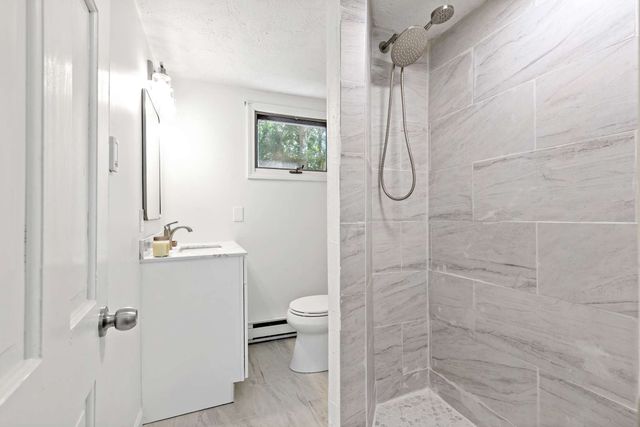 34 Surrey Dr, Plymouth, MA 02360