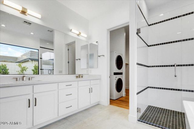 100 W NORTHERN Avenue 4, Phoenix, AZ 85021