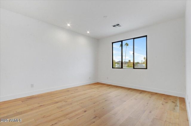 100 W NORTHERN Avenue 4, Phoenix, AZ 85021