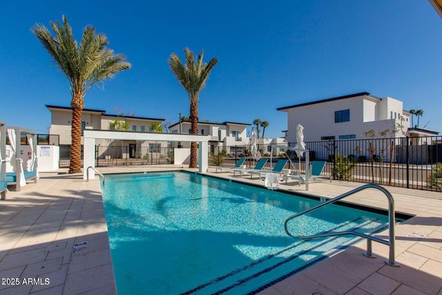 100 W NORTHERN Avenue 4, Phoenix, AZ 85021