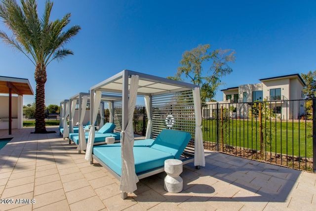 100 W NORTHERN Avenue 4, Phoenix, AZ 85021