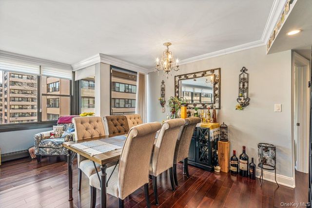 7-15 162nd Street 4B, Beechhurst, NY 11357