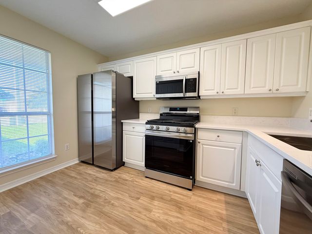 7612 Chablis Circle, Navarre, FL 32566