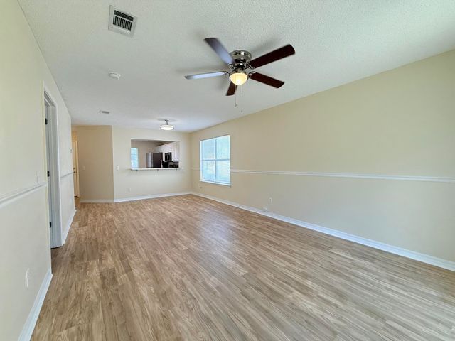 7612 Chablis Circle, Navarre, FL 32566