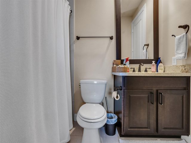 1877 Dart St, Houston, TX 77007