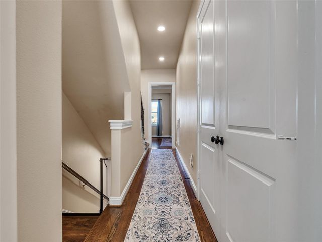 1877 Dart St, Houston, TX 77007