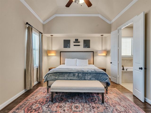1877 Dart St, Houston, TX 77007