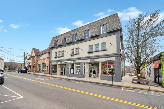 202 Main Street 303, Port Jefferson, NY 11777