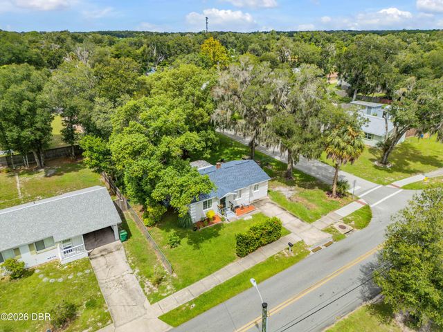 652 N Stone Street, Deland, FL 32720