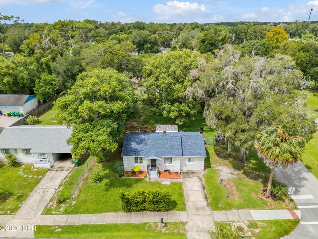 652 N Stone Street, Deland, FL 32720