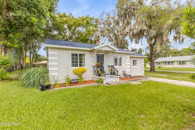 652 N Stone Street, Deland, FL 32720