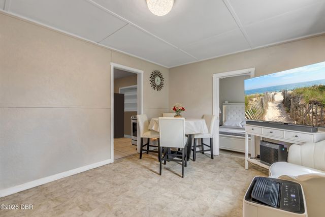 652 N Stone Street, Deland, FL 32720