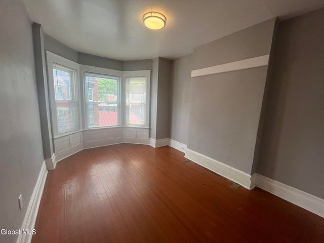 151 4th Street 3A, Troy, NY 12180