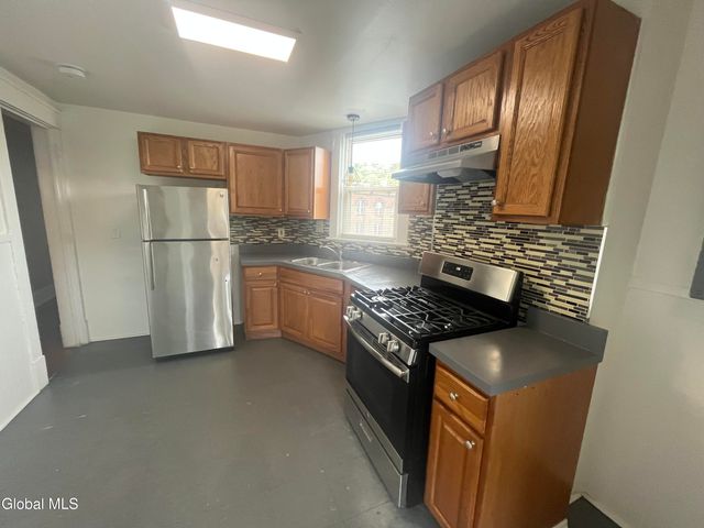 151 4th Street 3A, Troy, NY 12180