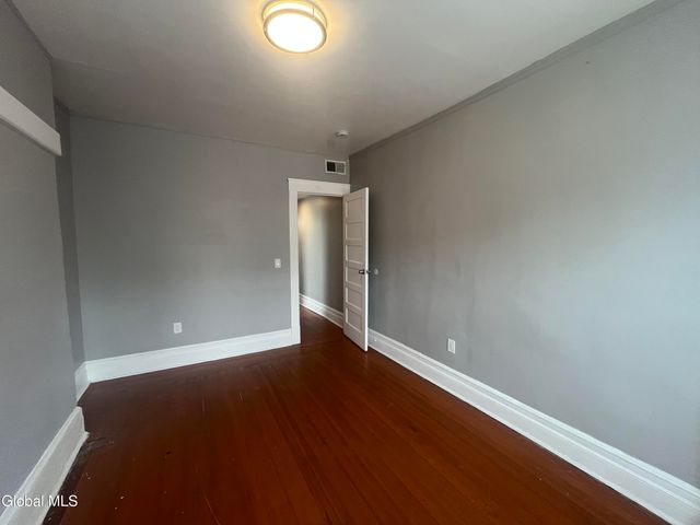 151 4th Street 3A, Troy, NY 12180