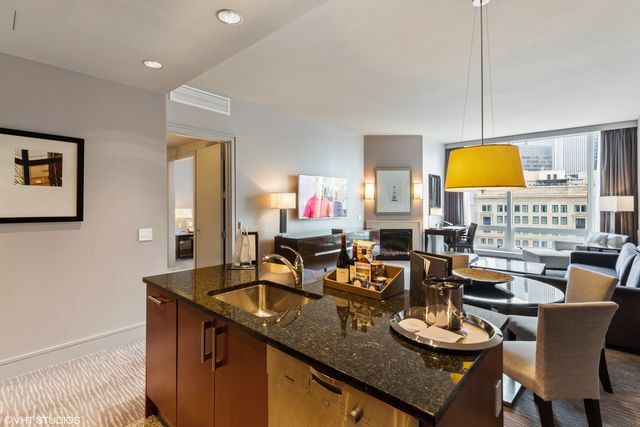 401 N Wabash Avenue 1842, Chicago, IL 60611