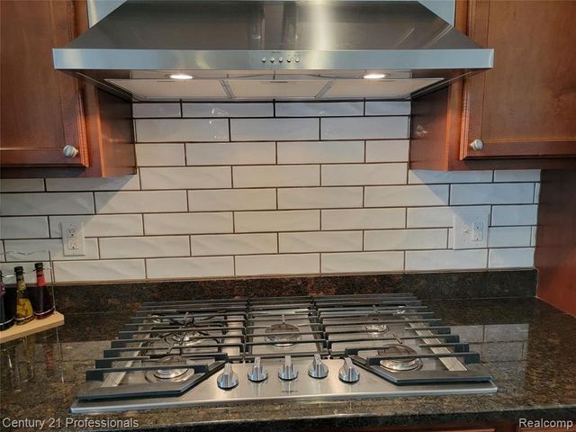 2873 Hartwick Drive 135, Rochester, MI 48307