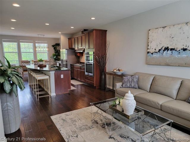 2873 Hartwick Drive 135, Rochester, MI 48307