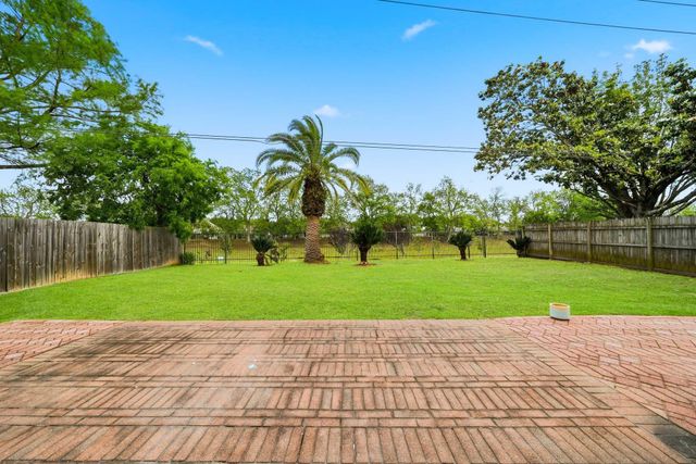 4323 Ringrose Drive, Missouri City, TX 77459