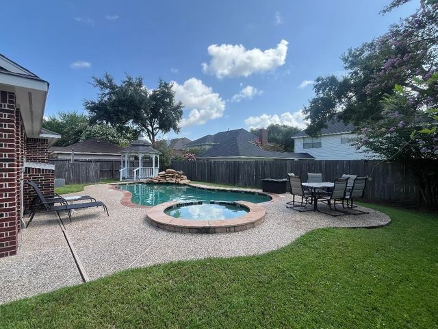 4508 Park Shadow Drive, Baytown, TX 77521