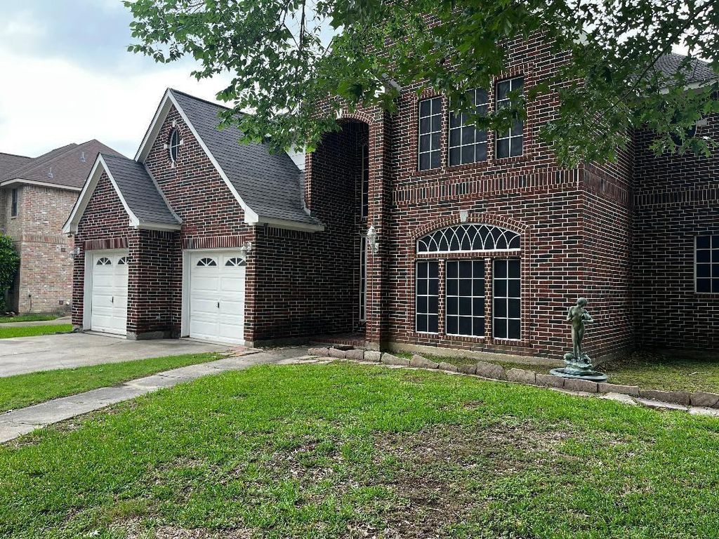 4508 Park Shadow Drive, Baytown, TX 77521