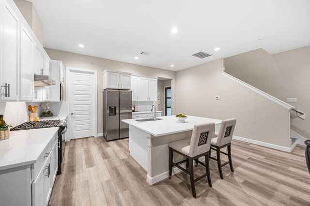 1732 Wichita Street, Houston, TX 77004