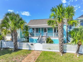 1220 Avenue M 1/2, Galveston, TX 77550